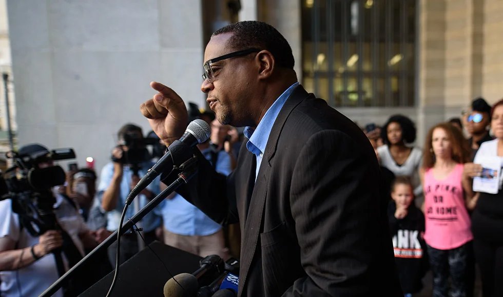 thehill's tweet photo. Ed Gainey sworn in as Pittsburgh's first Black mayor https://t.co/grSUmBODaU https://t.co/4eMQD9Ij7o