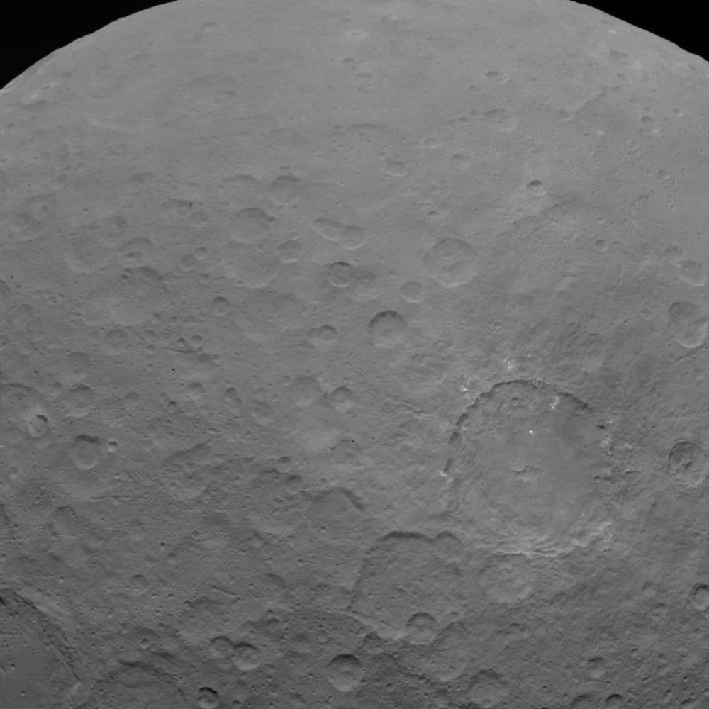 NASA_photo_bot's tweet photo. Dawn OpNav9 Image 3 https://t.co/M36EX38k5j https://t.co/f1Z8uscUTZ