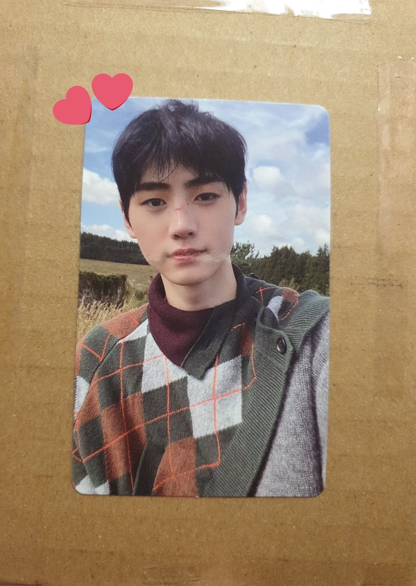 minamahalshn's tweet photo. hii! recieved hoon sugat safely >< worth the wait talaga sya AHWBWJJWJWJWJJWJ ang raming sparks!! thank u po seller<3 #cheesemis https://t.co/6LhFsY3vcV