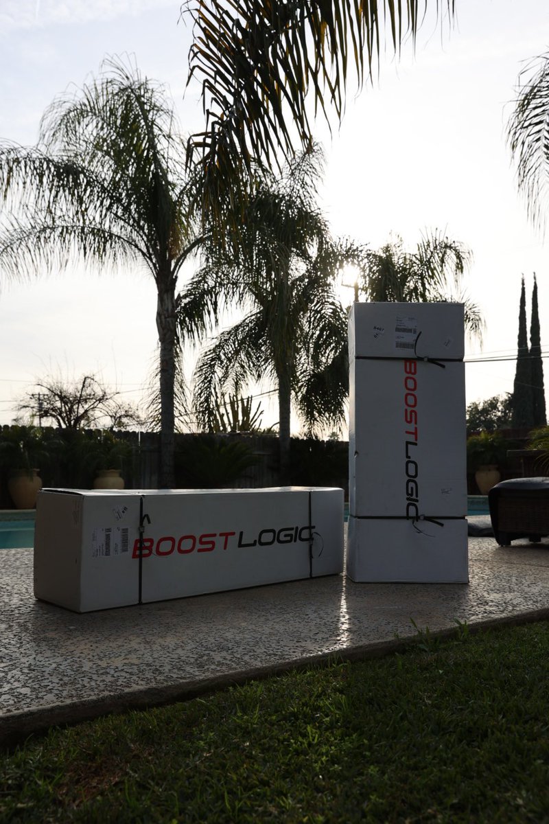 HypebeastGuero's tweet image. New exhaust 💨 #boostlogic