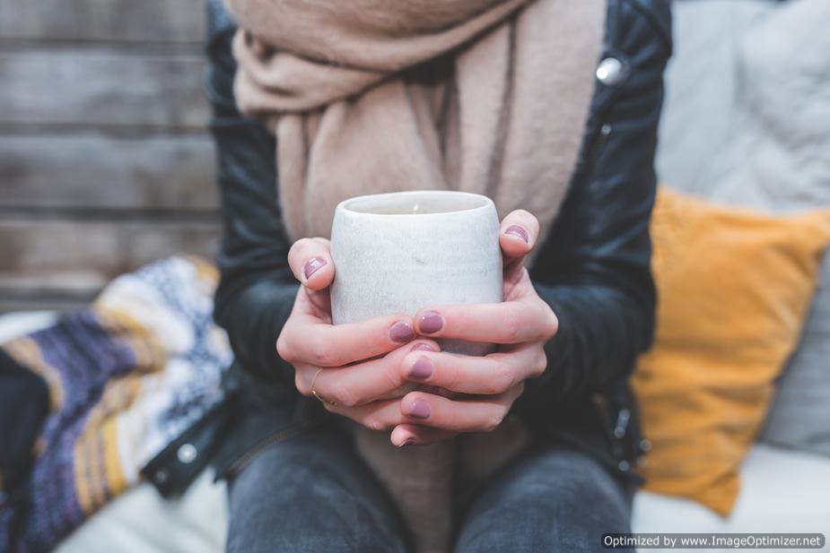 " إياك أن تحكم على الناس من خلال مظاهرهم، فقد يكون داخلهم أجمل"

#صباح_الخير