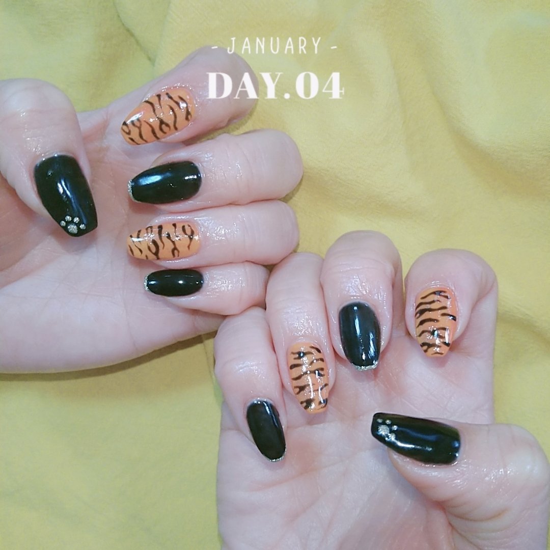 虎柄ネイル Twitter Search Twitter