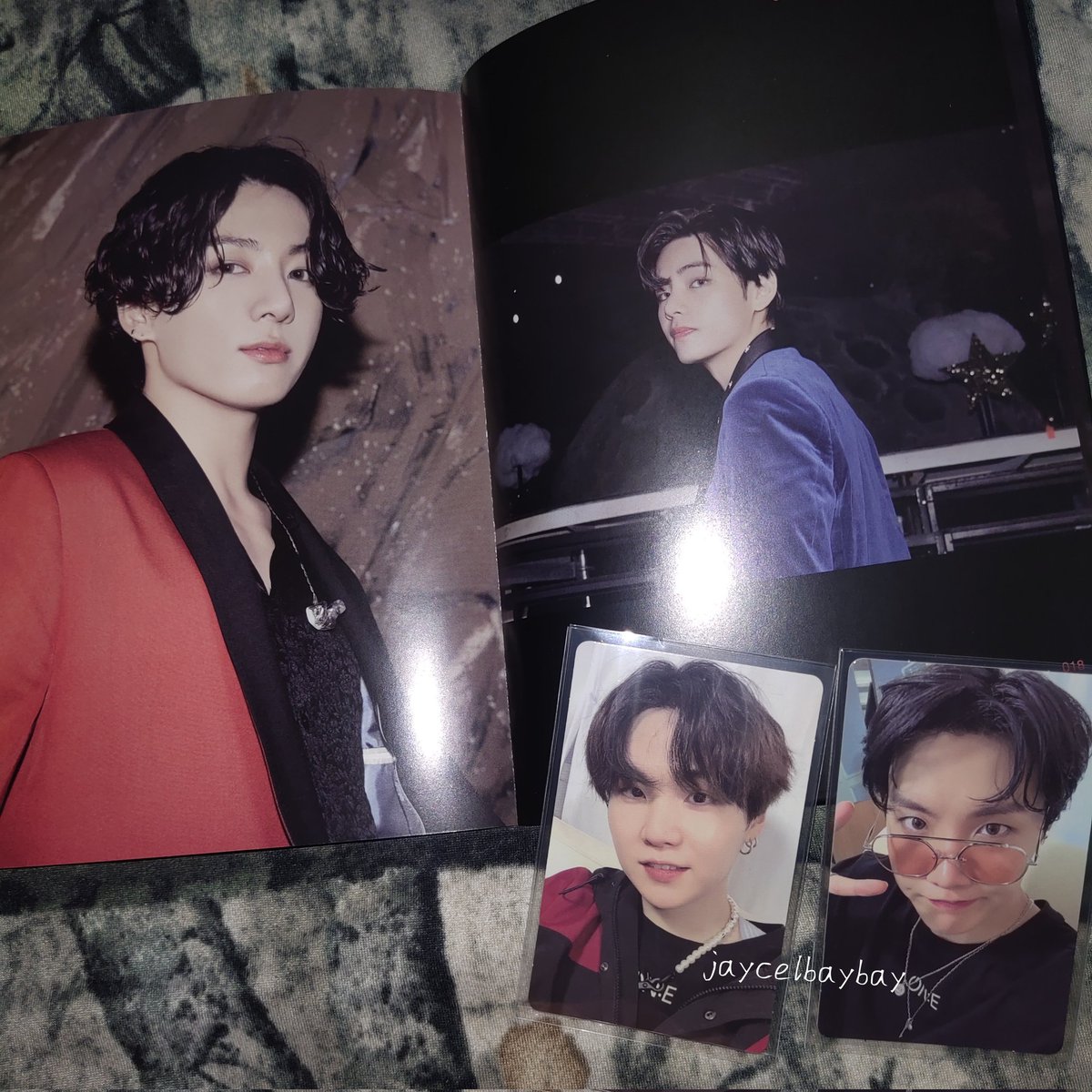 JaycelBTS7's tweet photo. Jan.03.2022 
Di ako inuwian ng TaeKook 🤣 
Umuwi naman SOPE 😭💜 Papalit na ko bias sige! 😝ayaw nyo umuwi e. Ahmmmm Sige! bigyan ko pa kayo isang chance ah 🤣😝 
Thanks Ally @kimallykpopshop Safe nakauwi 😭🥺Thankyou ng marami.
Wtt lft suga
  sa susunod ulit 💜💜💜
#mymerchBTS7 https://t.co/G6GlY0Ug00