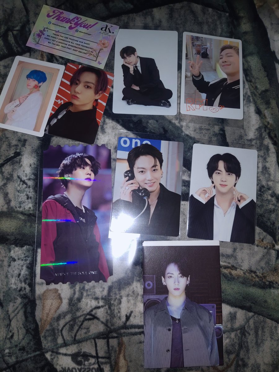 JaycelBTS7's tweet photo. Jan.03.2022 
Di ako inuwian ng TaeKook 🤣 
Umuwi naman SOPE 😭💜 Papalit na ko bias sige! 😝ayaw nyo umuwi e. Ahmmmm Sige! bigyan ko pa kayo isang chance ah 🤣😝 
Thanks Ally @kimallykpopshop Safe nakauwi 😭🥺Thankyou ng marami.
Wtt lft suga
  sa susunod ulit 💜💜💜
#mymerchBTS7 https://t.co/G6GlY0Ug00