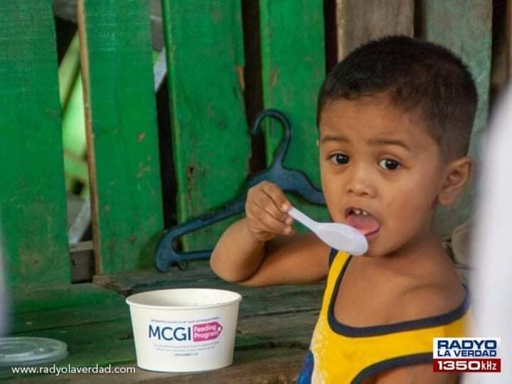 RadyoLaVerdad's tweet photo. MCGI CARES | 50 na kabataan ng Brgy. Pasong Camachille 2, napangiti ng MCGI Malagasang, Cavite Chapter nang hatiran sila ng mainit na lugaw kahapon,  January 3. 

via Alex Villarosa 

https://t.co/rVEWzU8lWe https://t.co/QXvrJcL4bn