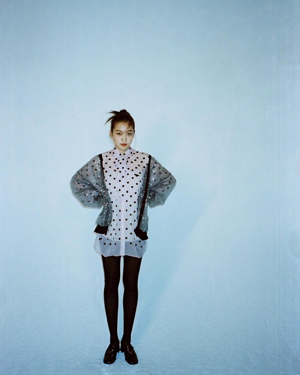 yerisfeed's tweet photo. [☁️] #예리 yerimiese instagram update https://t.co/X1U4RqH3RI