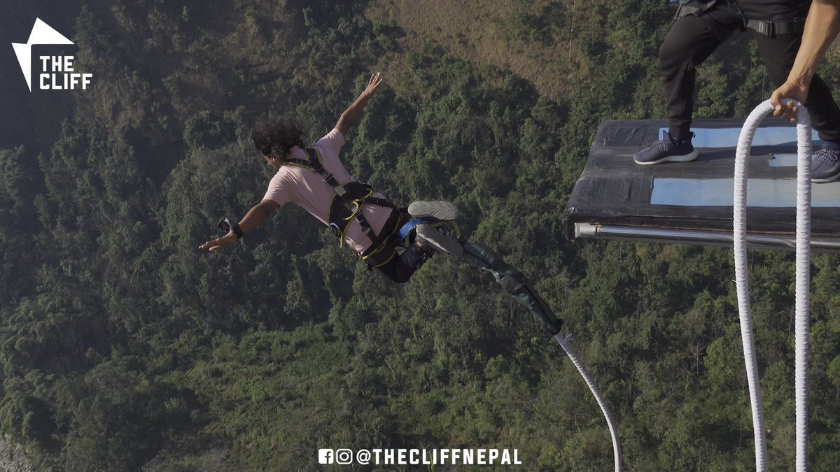 Krishnadbabu's tweet photo. कभी मुझे लगे कि जैसे सारा ये जहा हे जादु ! 💥
2nd January 2022 .
#Bunjeejump #bucketlist https://t.co/jwaWBkjnHz