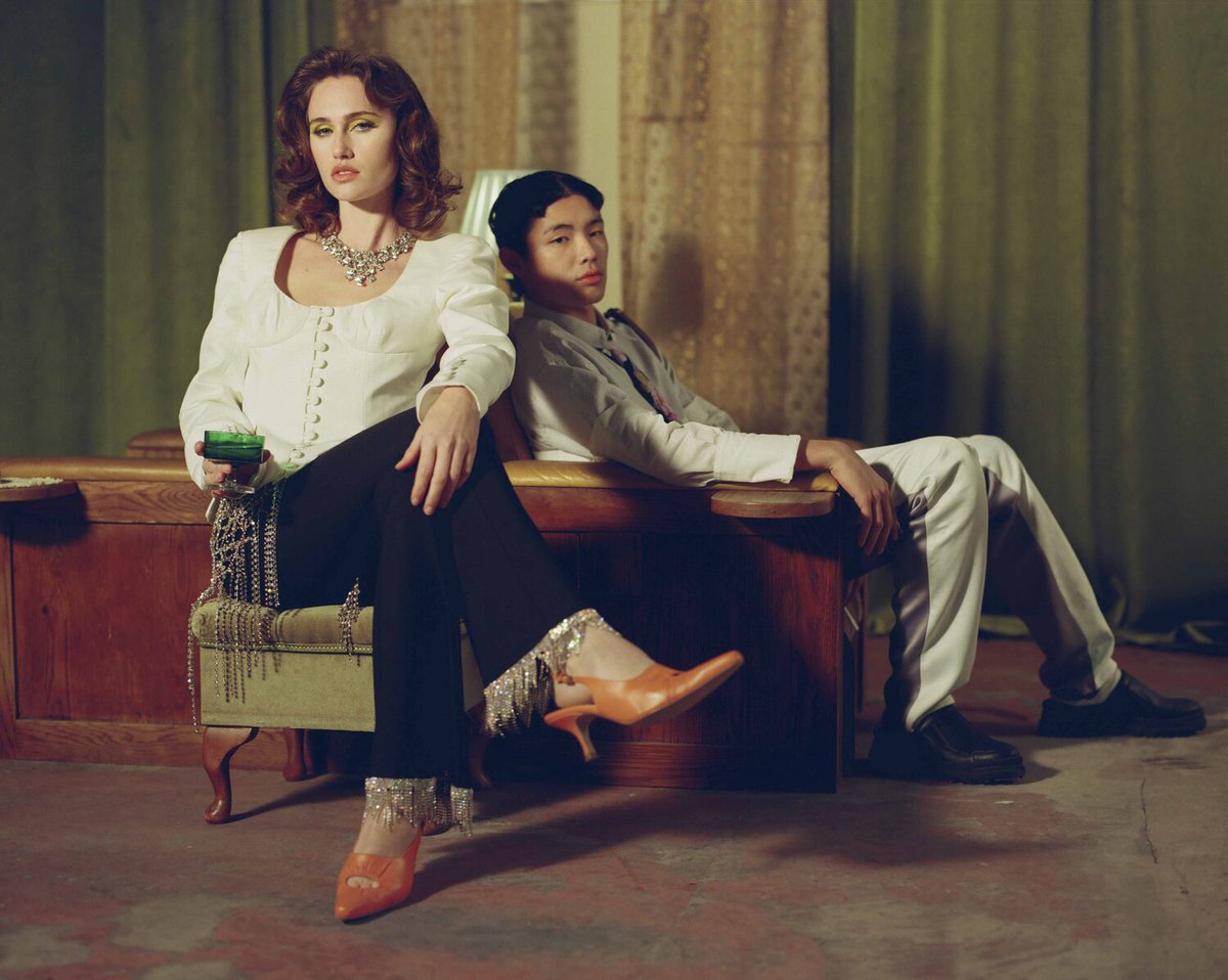 Another one of our favourite shoots from last year, featured in @lobstermagazine 😍

Photography @j__neves
Styling <a href="/klo/">𝗸𝗹𝗼</a>.e_glf 
Set Designers @setsisters
Hair and make up @reveryuonly
Models <a href="/miki_davis/">michele davis</a> <a href="/gabrielchen_/">gab</a>

#SimonHarrisonJewellery #crystaljewellery #statementnecklace