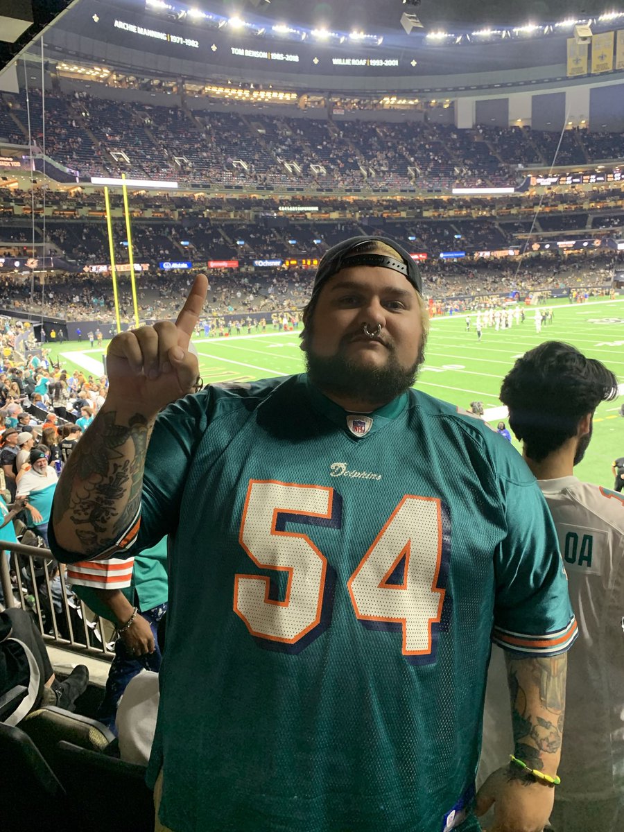 welding_skunk's tweet photo. Got to spend this seasons at 3 games rooting for my phins! Excited for this team future and always #finsup https://t.co/QS2DNCViHe