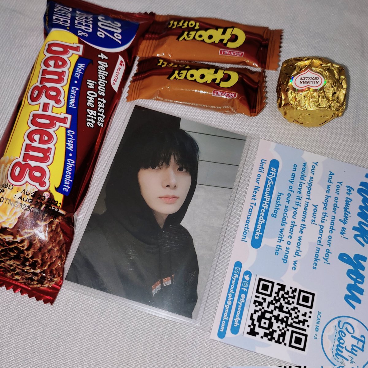 mallowbuys's tweet photo. 🍥 #mlwmails . . . from @flyseoulph 

one of my prio pc finally came home, tysm for packing it safely and super bait po ni admin T^T ang smooth and fast lang ng transactions even though i order it nung holidays <3 super sarap din nung freebies ! #FlySeoulPHFeedbacks https://t.co/Mk38RvLoFQ
