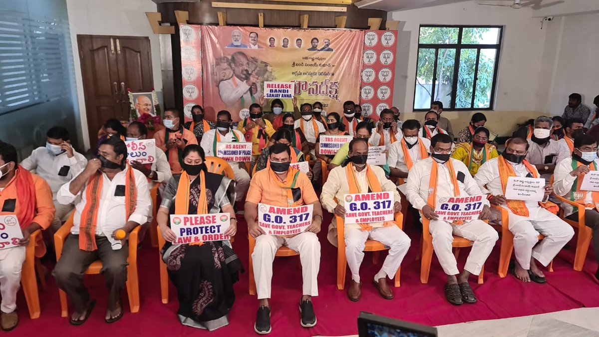 TigerRajaSingh's tweet photo. Took part in silent protest at the @BJP4Telangana office against the arrest of state president Sri @bandisanjay_bjp anna along with party leaders.
@blsanthosh https://t.co/pgLpx7vLYx