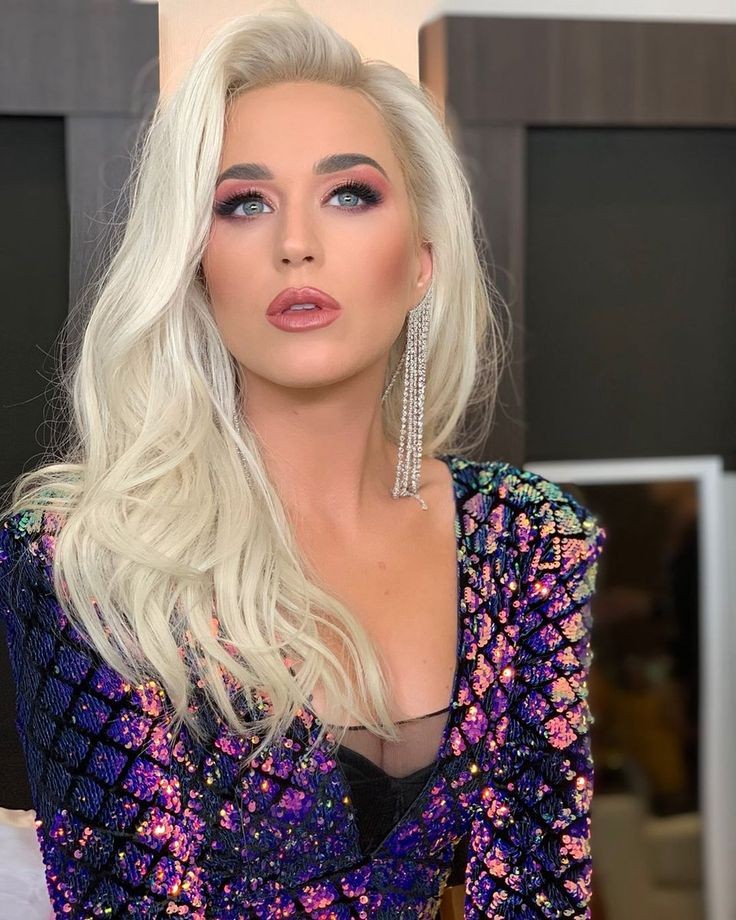 hiloslover's tweet photo. 6. adele or katy perry? https://t.co/UkWjapncm2