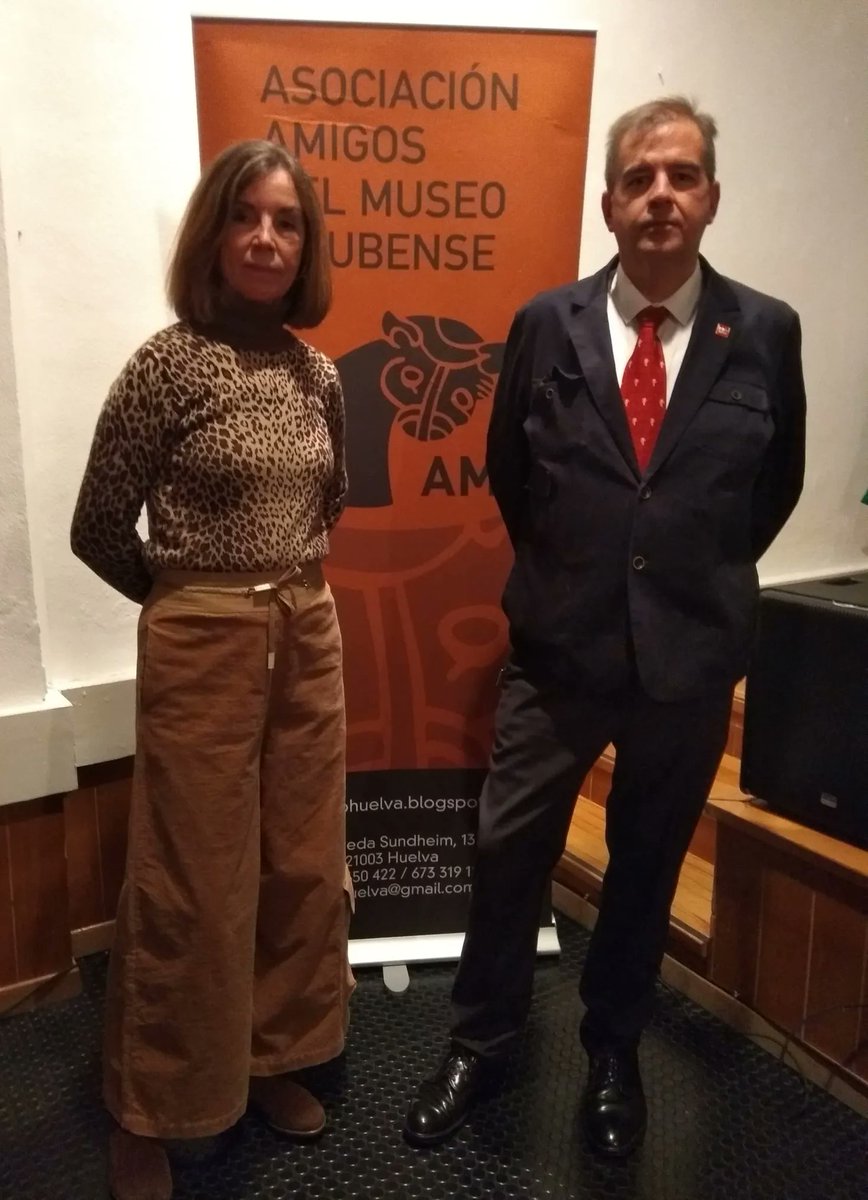 HistoCast's tweet photo. Aquilino Delgado Domínguez cuenta en esta conferencia, que traemos como #HFile, el caso único de la noria romana de @MusMinRT https://t.co/psOEKhDwD4