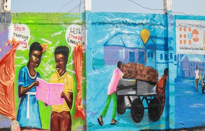 UNFPAGhana's tweet photo. From the colourful, yet, deep-thought drawings to the thought-provoking inscriptions, these artworks drum home the importance of crippling the menace of Child Marriage in the Volta Region.

Read more: https://t.co/3lZ5YM0idP

#EndChildMarriage #ForTheGoodOfGhana🇬🇭 https://t.co/1L6OXnr8JL