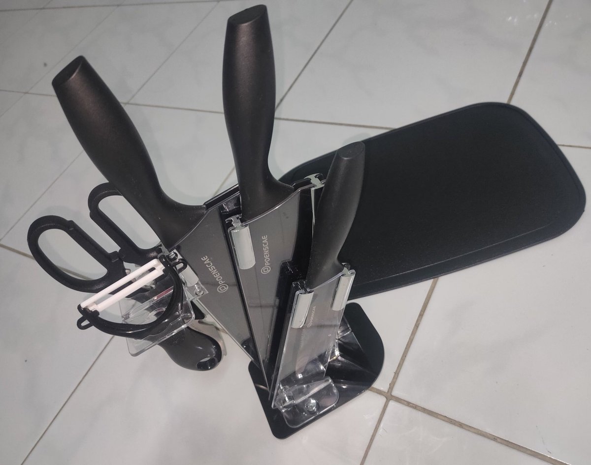 Zakiahmad tweet media