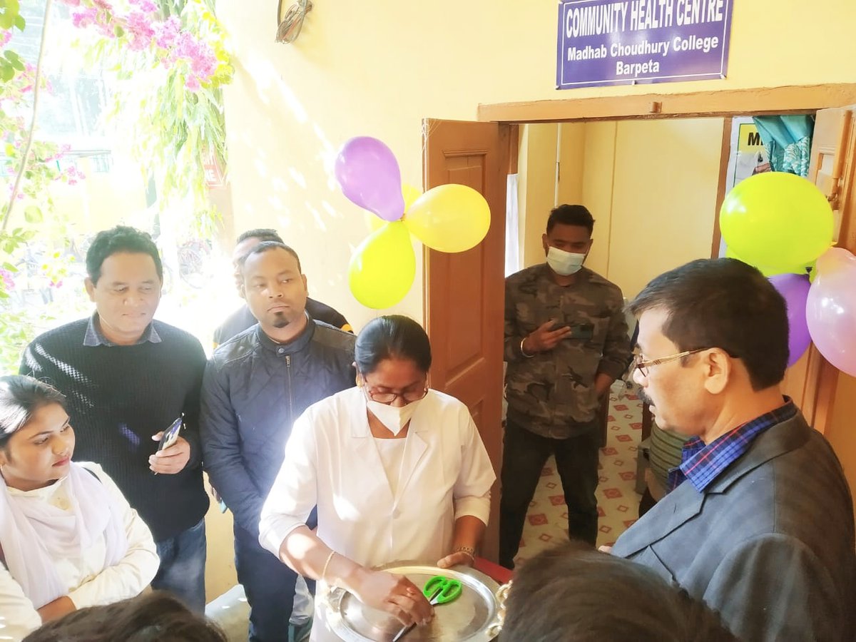 mccbarpeta's tweet photo. #Vaccination drive for 15 to 18 years organised by Community Health Centre, @mccbarpeta  in collaboration with Urban Health Centre Barpeta on 03/01/2022 at college premises, attended by Deputy Commissioner, Barpeta. @ranojpeguassam @keshab_mahanta @himantabiswa https://t.co/EcvSmG3VYH