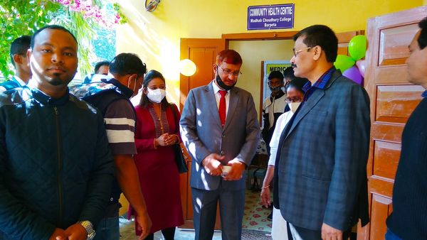 mccbarpeta's tweet photo. #Vaccination drive for 15 to 18 years organised by Community Health Centre, @mccbarpeta  in collaboration with Urban Health Centre Barpeta on 03/01/2022 at college premises, attended by Deputy Commissioner, Barpeta. @ranojpeguassam @keshab_mahanta @himantabiswa https://t.co/EcvSmG3VYH