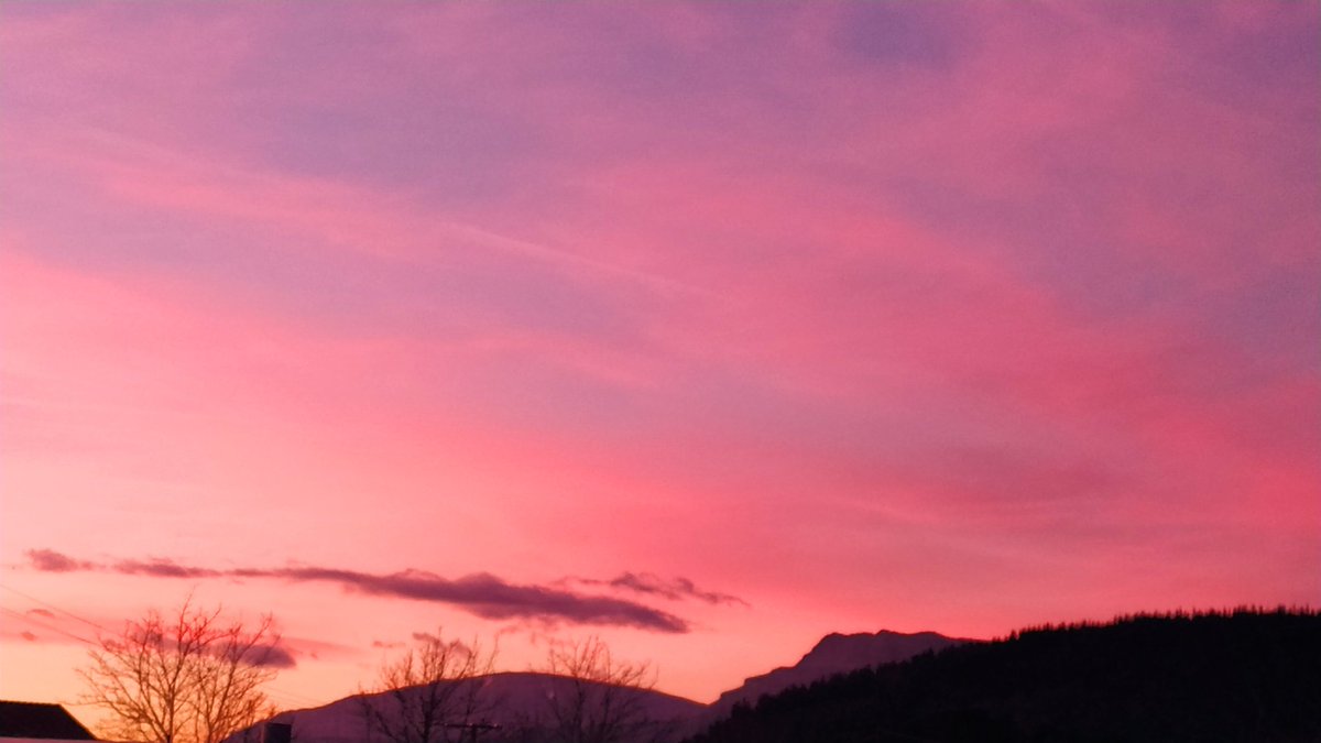 <a href="/euskalmet/">Euskalmet</a> <a href="/MeteoArratia/">Meteo Arratia☀️🌪⚡️</a>   Egun on!!!! Igorretik, Gorbea ta Lekanda!!!! 17,4°C