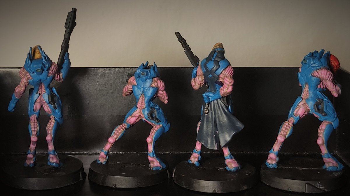 RepostTotal's tweet photo. Pink is over! Time for a commemorative #bside shot #π #squadgoals #CombinedArmy #InfinityTheGame #Shasvastii #Nox #Mentor #paintingminiatures #batchpainting https://t.co/LqTA8Fj2eU