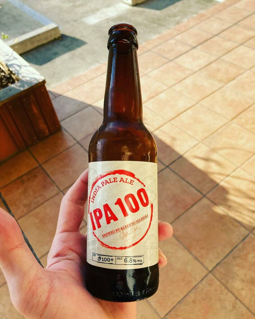 nidaimeKHS's tweet photo. 今日のビール
#瓶コレビール #ipa100 #wharfebankbrewery https://t.co/YIdQUNy4m6 https://t.co/bYKVU0IQvZ