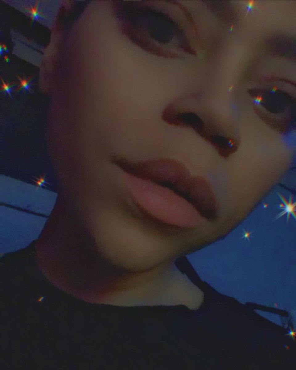HoneyAmazon1's tweet photo. Figured I’d show my face without a dick in it 🤣🌻 https://t.co/xXnFgUcOgf