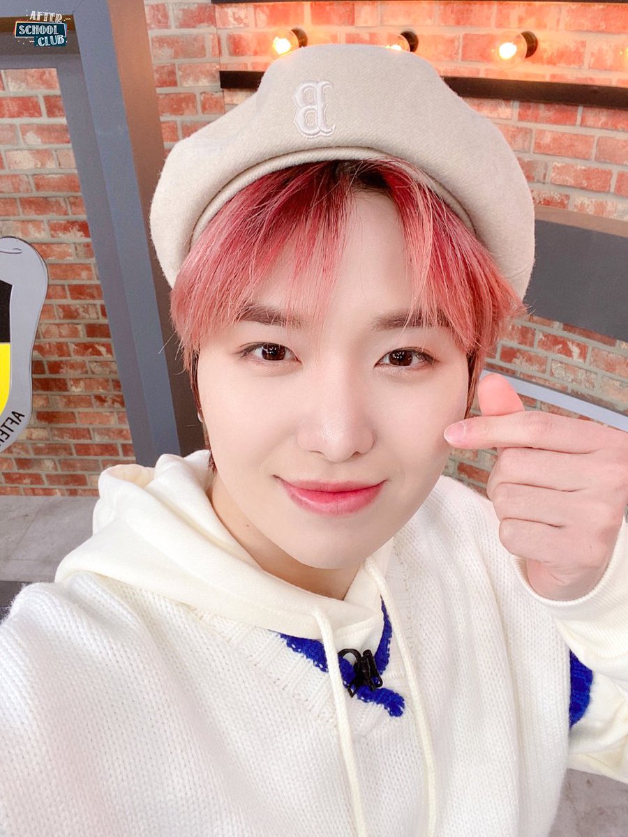 arirang_ASC's tweet photo. [MC]
⠀
2022년 새해 첫 방송도
우리 MC들 덕분에 즐겁고 행복하게💕
올 한해도 우리 으쌰으쌰✨ 도란도란
열심히 잘 해봐요 우리 .•♡ https://t.co/TdTL5jwy40