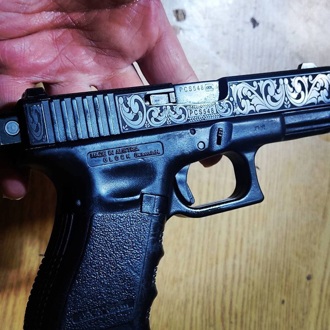 Engraved select-fire Glock 19 Gen3, N. #Aleppo.