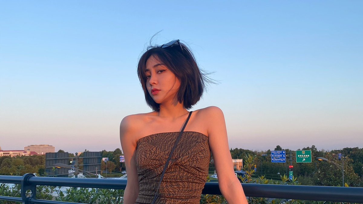 keyinpictures's tweet photo. girlfriend keyin π€
#θ°’ε―ε―
#KEYIN #XIEKEYIN #θ°’ε―ε―
0104ηζ₯εΏ«δΉ https://t.co/B7JFqMgFa0