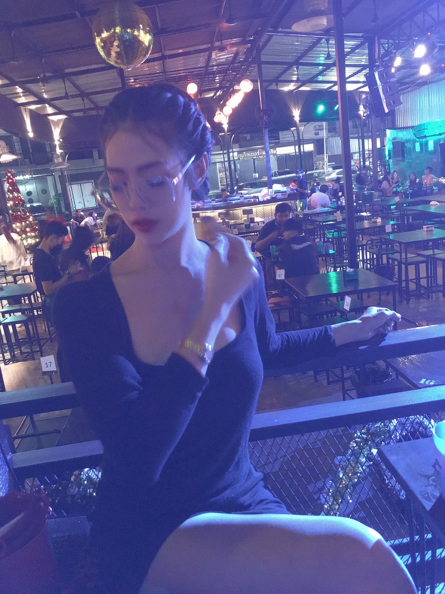 ouce9deo's tweet photo. แตกในได้น้า #สมุทรสาคร #มหาชัย #สาวสองมีงู https://t.co/hHli6U8tE6