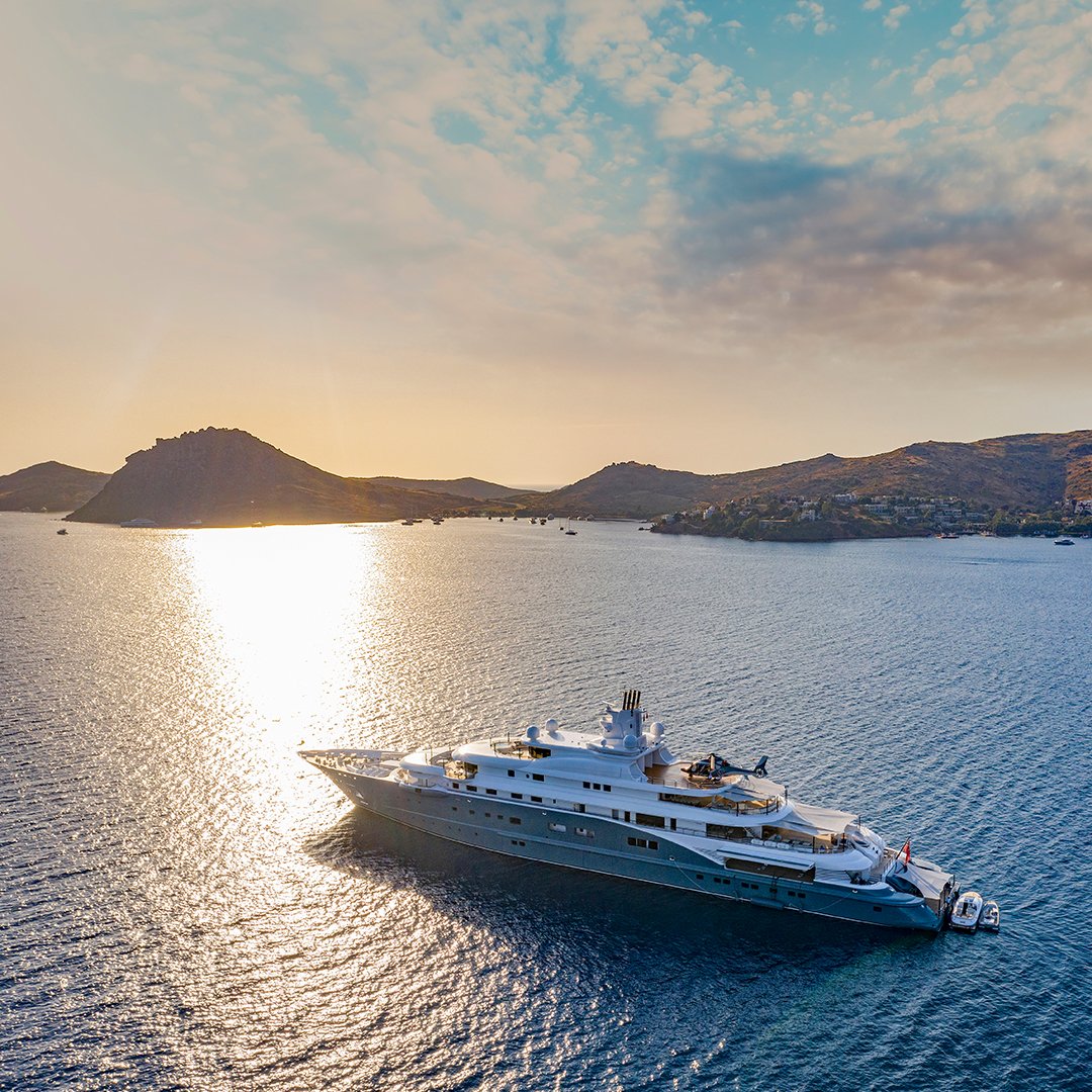 QMStabilizers's tweet photo. 85% of all Superyachts over 55m (180’) use Quantum Marine Stabilizers

#ithastobequantum #superyacht #largeyachts #stabilizers #yachting #zerospeed #yachtlife #yachtclub #luxuryyacht #boatlifefamily #100m https://t.co/5LePUdffMV
