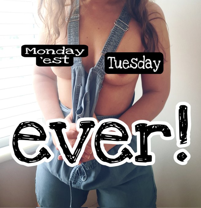 Yuk...urgh...pfffttt...arghhh https://t.co/0O6J0b0m6c<a href="/tag/titsouttuesday"class="tags"><span>#titsouttuesday</span></a>