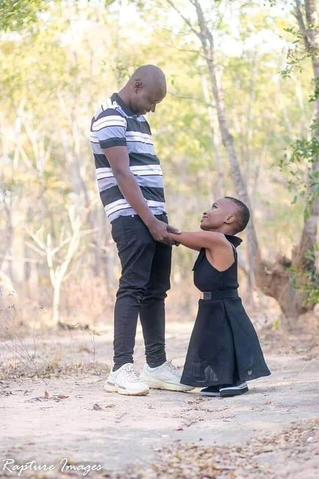 IamMzilikazi's tweet photo. “Love like you have never been hurt before and kiss like it’s your last kiss. Hold on tight to each other so you can be able to stand the test of time together.” ~ Mzilikazi wa Afrika #WakeUpEverybody ✊🏿 https://t.co/PQlTgTyJH9