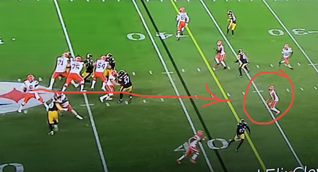 EdGreenberger's tweet image. If there’s ever been an indictment of Baker Mayfield, it’s this screenshot. Baker got sacked here on 3rd down. #Browns