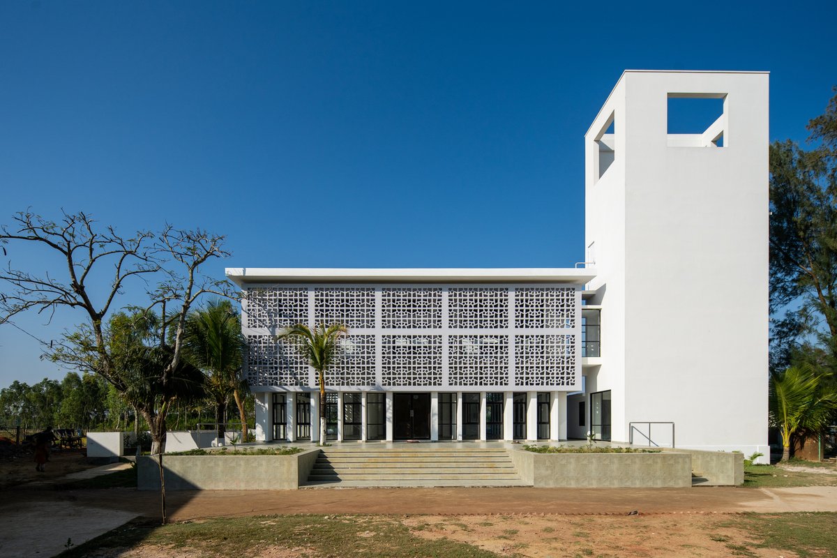 ArchDaily's tweet photo. Shaer Mohammad Para Jame Mosque / 3 Points Consultant #Bangladesh
#Architecture #InteriorDesign #Mosque https://t.co/QhoJUsePFp