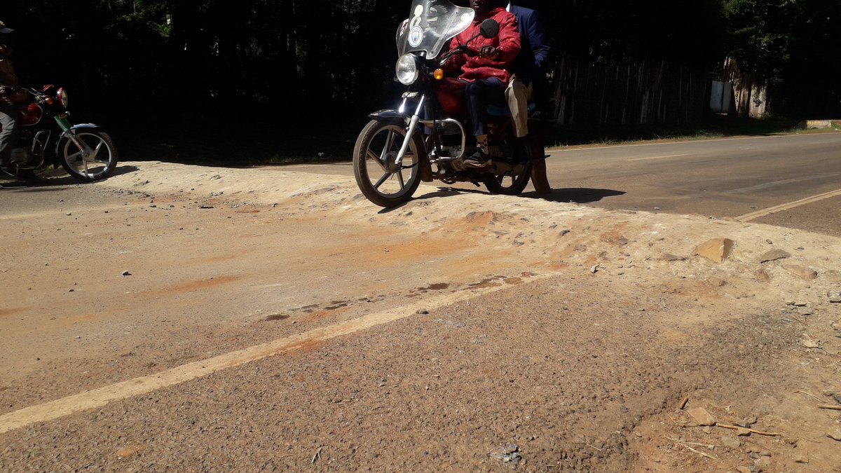 Laanken's tweet photo. @KeNHAKenya @ntsa_kenya @NPSOfficial_KE @Ma3Route 
 Please assist these people erect a proper road bump.Litein - Cheborge road.This is a dangerous bump! https://t.co/uLG5uHGPUU