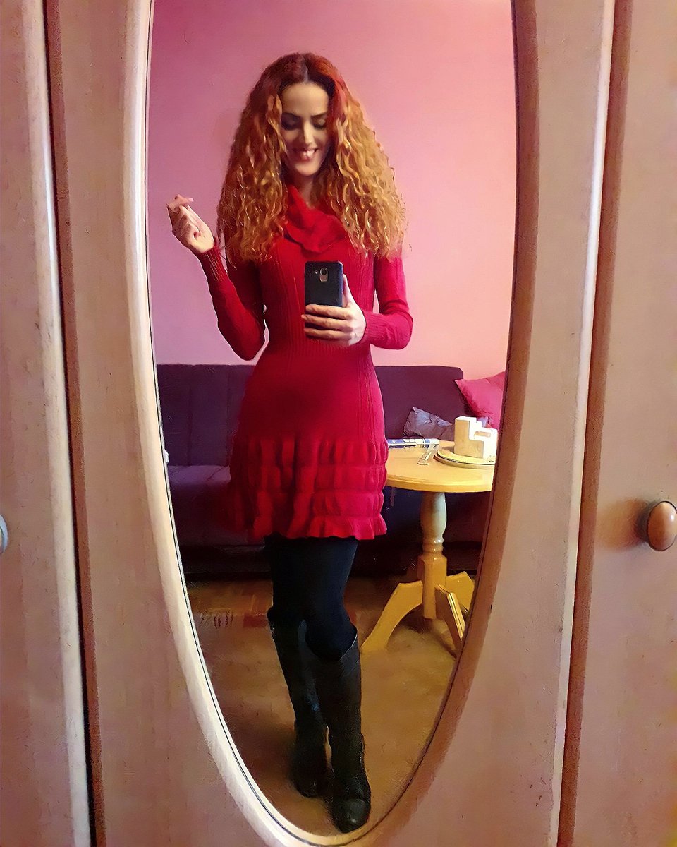 NellyMonk1's tweet photo. Good morning Tuesday! β€
You will be artsy one βπΌ
#reddress #redheadgirl #gingergirlsofinstagram #reddresses #tuesdayvibes https://t.co/NVFLuSrlVg