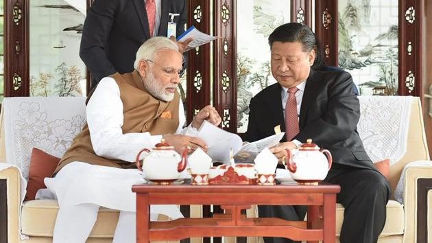 PriyankKharge's tweet photo. They met on a swing, met for tea, met for history lessons, PM Modi has met his Chinese counterpart Xi Jinping 18 times & still doesn’t have the guts to say “China”.
PM’s silence on Chinese aggression is puzzling the Bhakts. #ChappanInch is only for lynching Dalits & minorities. https://t.co/m5gAYR4KoU