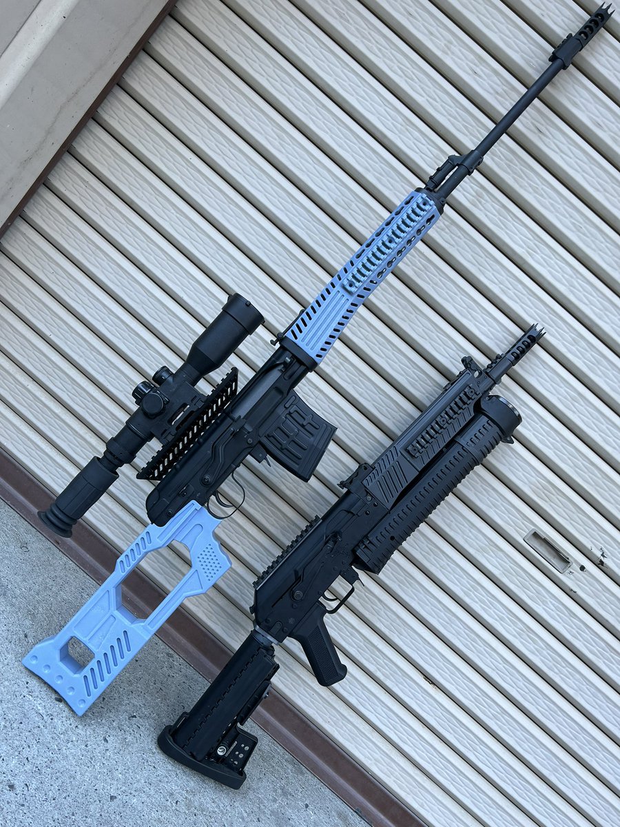 itsumono310's tweet photo. ドラグノフとのツーショット https://t.co/iwljBKLlBx