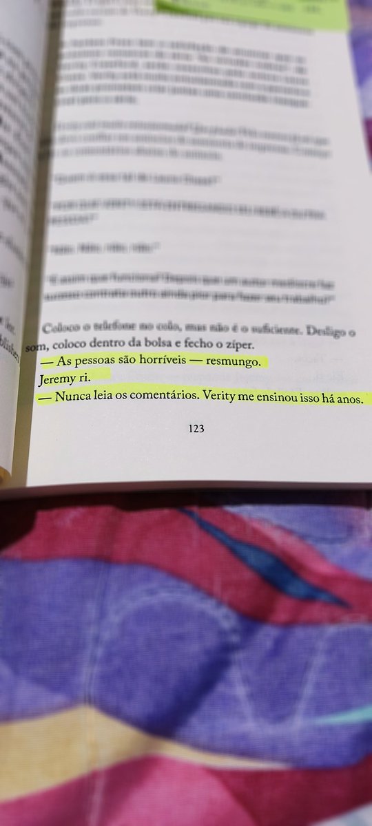 alline_os's tweet photo. Também já recebi esse conselho de um amigo. As vezes, falho miseravelmente.
#verity #editoragalera https://t.co/42QuNJ0oeN