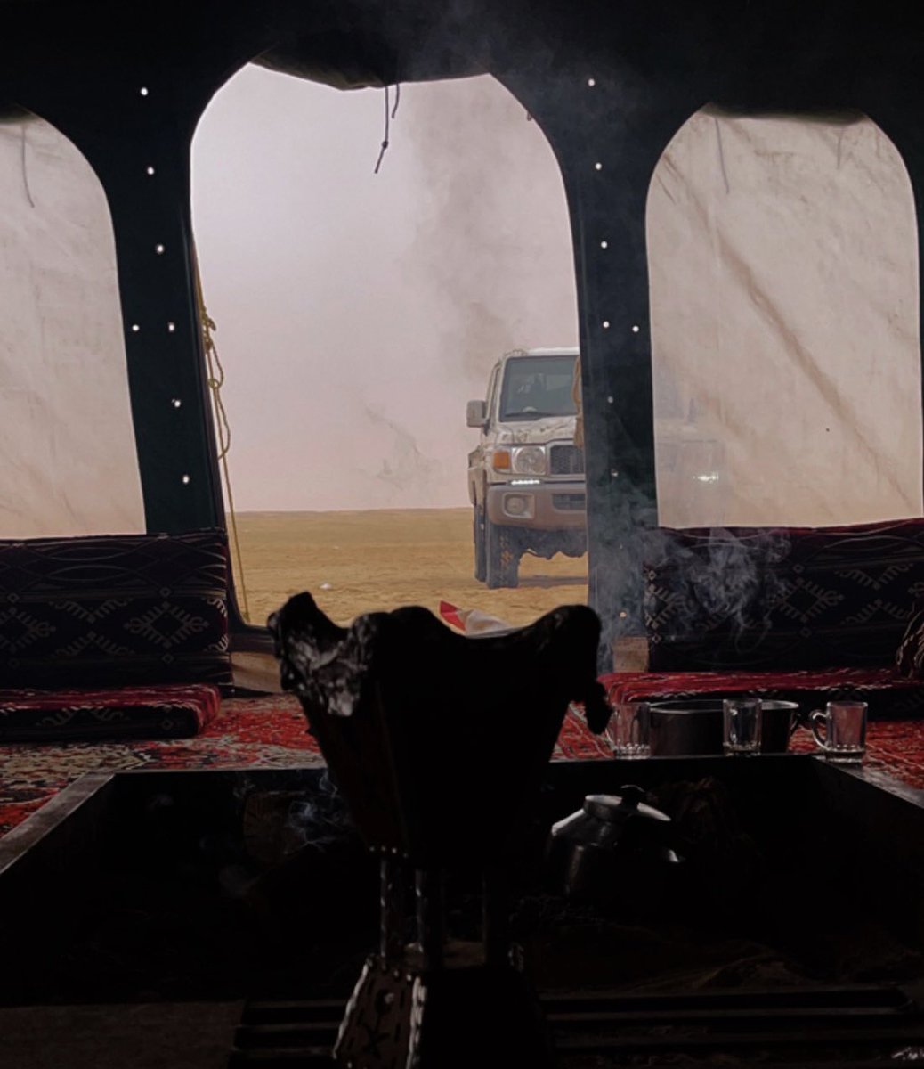 فجوج الخلا والبّر سجه وراحة بال 
تسلي حزينٍ بدل الوقت ضحكاته .