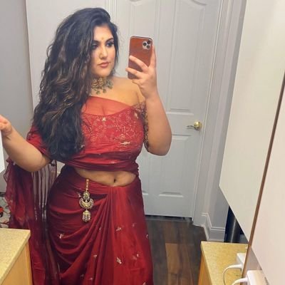 dharmikdevi's tweet photo. Thore din pehle beta or m ek function m jane ko tiyar hue, m ache se saji thi to mujhe aisa dekh k ek sunsaan jungle m bete ne gadi rok k apni rasili dharmik devi jaise maa ke kapde faade or maar maar kar noch noch kar mera ra*e kia,fir nanga hi use ghar le gaya #hslut #hdevi https://t.co/3NGdO4DrWT