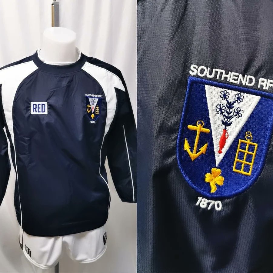 RedSportswear's tweet photo. New Year and New Kit for @southendsaxons U8S team!
We love this #NEW RED contact top available and this style can turnaround in 3 weeks from point of order!
It is perfect for the wet and colder winter training sessions
#rugby #redsportswear #teamRED #winterweather #rugbytraining https://t.co/KHuwHD6peM