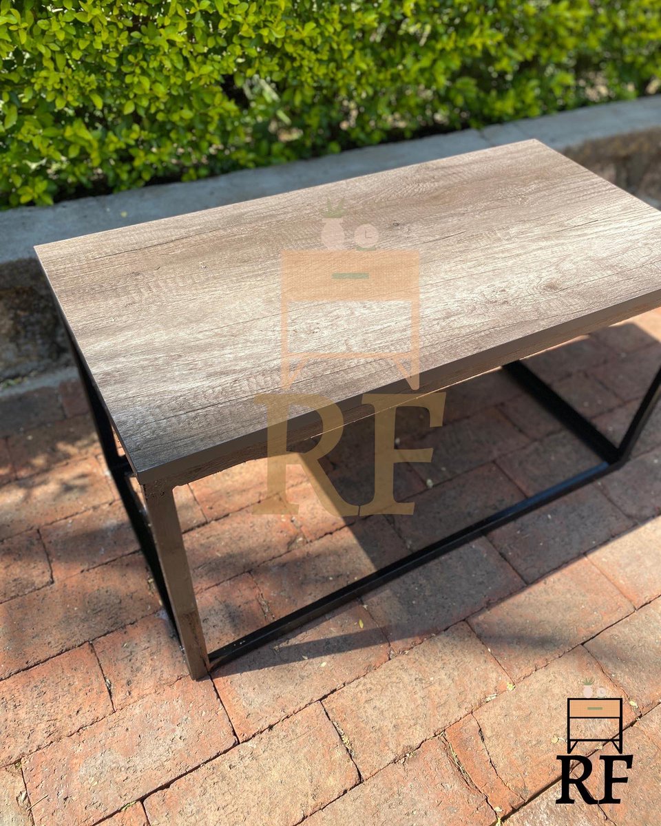 RusticFurnisher's tweet photo. The rustic 80*40*40cm coffee table is the perfect addition to your living room, bedroom or office especially when pressed for space. π DM to order this readily available piece. Follow this link to view our catalog: https://t.co/7Yuh1sy16Q #Rustic #rustichome #rusticinterior https://t.co/oScuxupGan