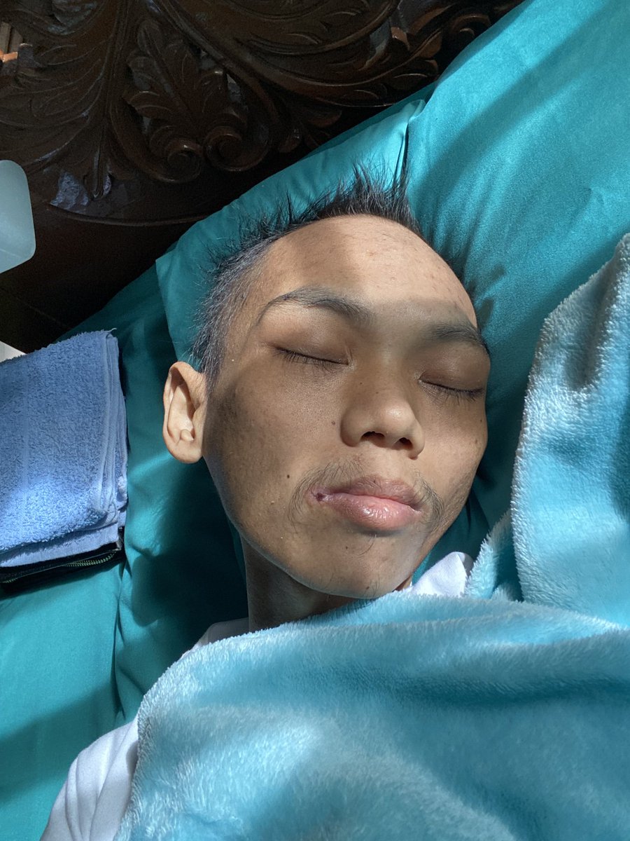 pepsctpng's tweet photo. Sleeping https://t.co/taUjX5XuD2