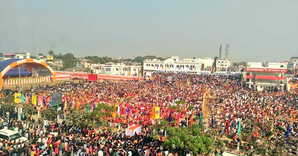 BjpBiplab's tweet photo. A confluence of enthusiasm, happiness and faith can be witnessed at the Swami Vivekananda Maidan Agartala where Hon'ble Prime Minister Shri @narendramodi Ji will be reaching shortly and will be addressing the public.
#TripuraWelcomesModiJi https://t.co/d6Y88D9H5W