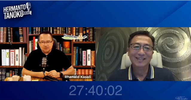 Expose_com's tweet photo. Jangan jadi useless generation!
Prof. Rhenald Kasali mengingatkan untuk memiliki mentalitas driver dan tetap relevan agar terus eksis di masa depan.
Simak perbincangan @Rhenald_Kasali dengan Hermanto Tanoko disini>>
https://t.co/S2wmEl4lVK
#WelcomeToMO #StayRelevant https://t.co/eC9Qpo0Jis