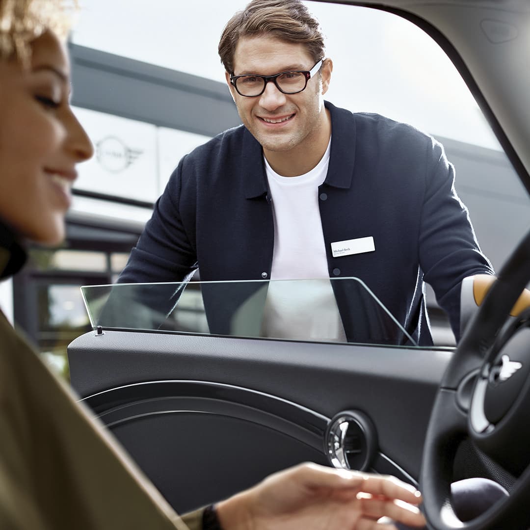StaffordMINI's tweet photo. With the #BIGEVENT in full flow, it's a brilliant time to buy yourself that well-deserved car! But did you know the top tips on what to look for when buying used? Check them out now: https://t.co/dQFcXxqkdc https://t.co/7ycNsr9gnu