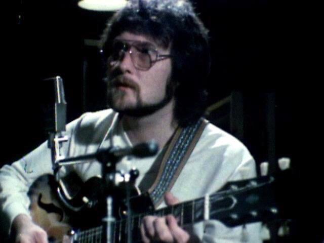 4 January 2011. Popular Scottish singer-songwriter, Gerry Rafferty, died (aged 63). He’s best known for the best selling hits Stuck in the Middle With You and Baker Street. His best selling album was City to City, which sold 5.5 million copies. He died of liver failure.