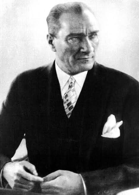 #4ocak  iyi ki doğmuşsun paşam. #atatürk
