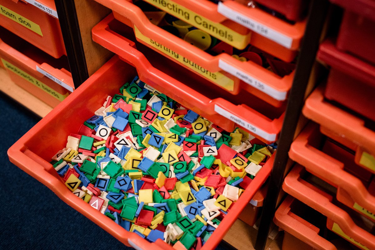 YSJEduTech's tweet image. Welcome back after the winter break! We are here 8am - 4pm Monday to Friday for all of your resource needs. Remember you can view, book and amend education resources here - educationresources.yorksj.ac.uk and email us anytime at EducationTech@yorksj.ac.uk🙂